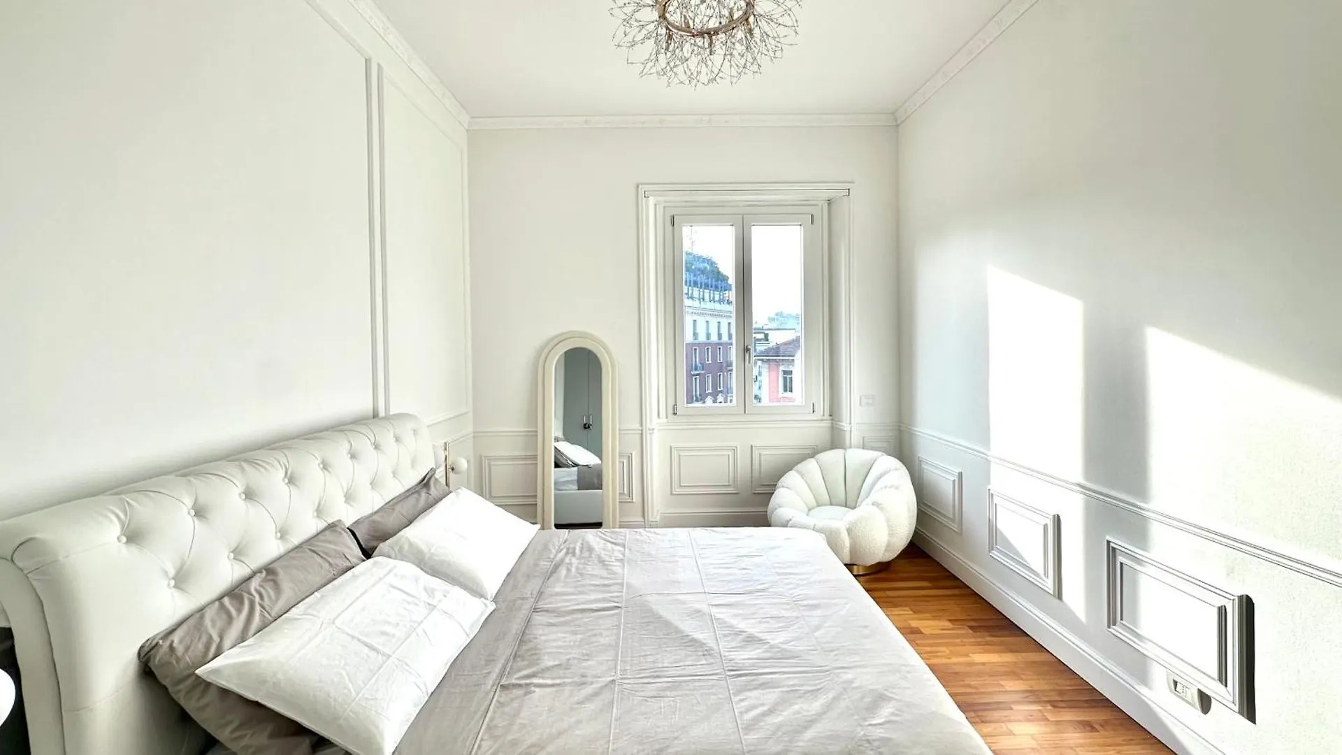 - Duomo -Luxury Design Apartment Milano Italien